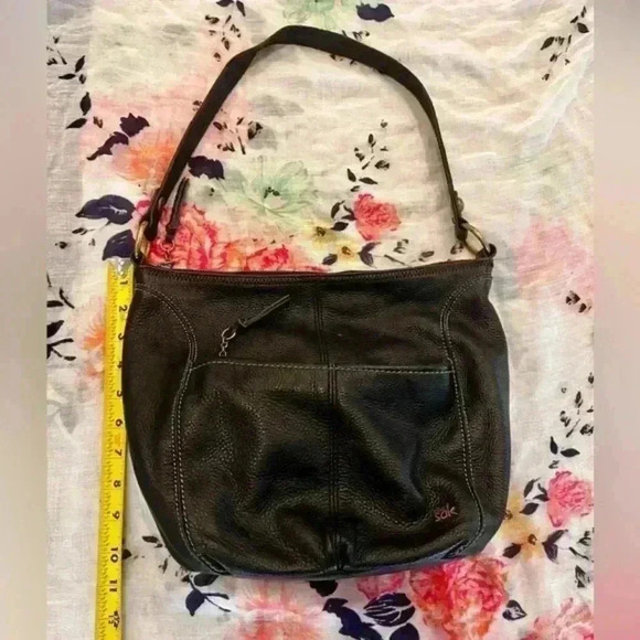 The Sak Sequoia Hobo Bag in Leather, Single Shoulder Strap Black - Picture 3 of 11